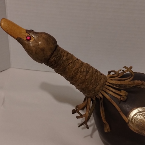 Vintage Leather Goose Decanter - Picture 5 of 11